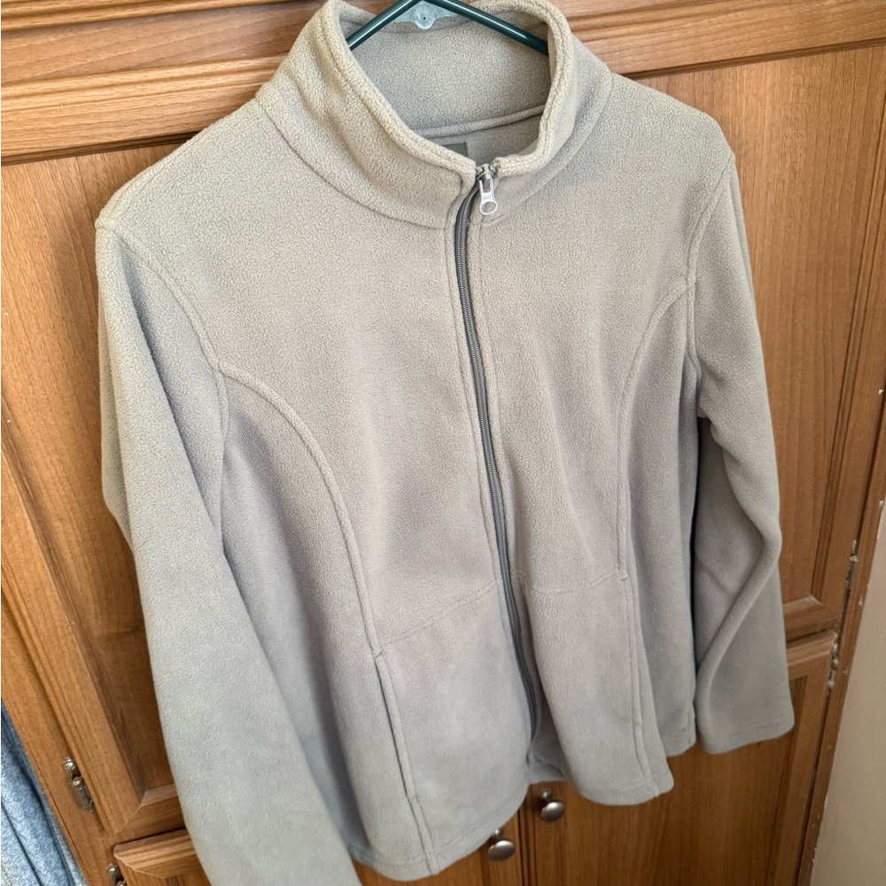 Bass Pro Shops Tan Fleece Pullover